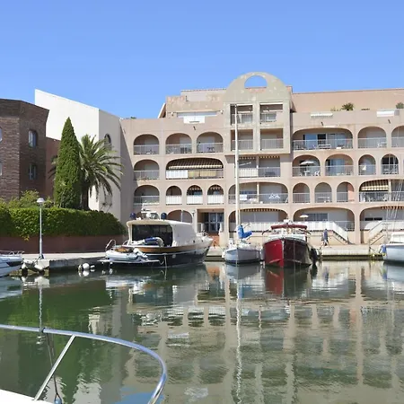 Port * Hyères